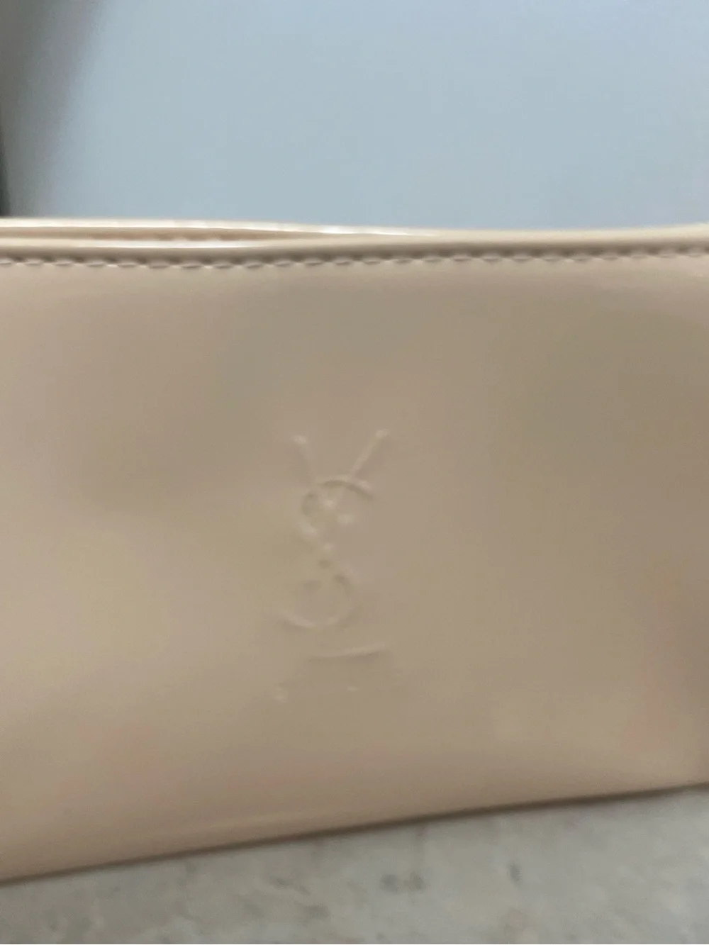 Yves Saint Laurent Black & Gold Lipstick with Cream Patent Pouch NWOT